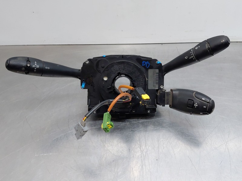 Recambio de mando multifuncion para peugeot 407 (6d_) 1.6 hdi 110 (6d9hzc, 6d9hyc) referencia OEM IAM 6242T0 96473051XT 