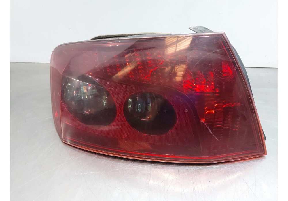 Recambio de piloto trasero izquierdo para peugeot 407 (6d_) 1.6 hdi 110 (6d9hzc, 6d9hyc) referencia OEM IAM 6350GC  
