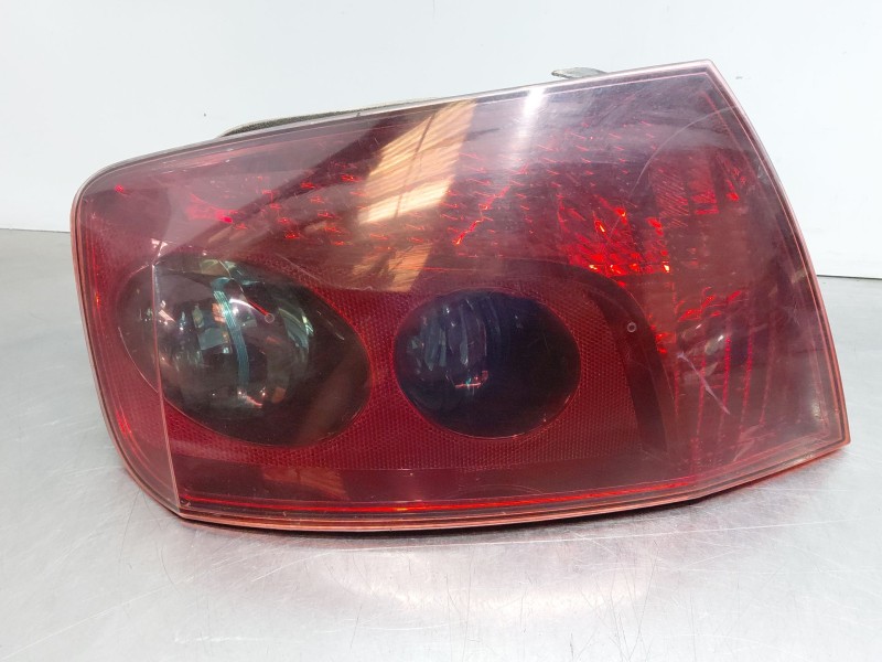 Recambio de piloto trasero izquierdo para peugeot 407 (6d_) 1.6 hdi 110 (6d9hzc, 6d9hyc) referencia OEM IAM 6350GC  