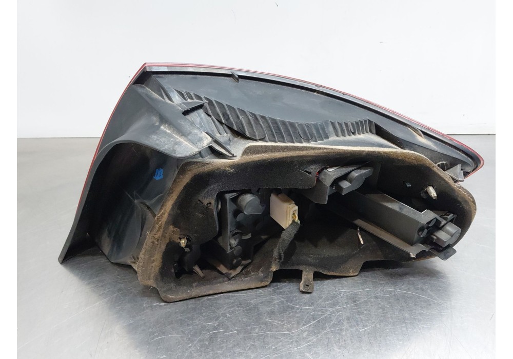 Recambio de piloto trasero izquierdo para peugeot 407 (6d_) 1.6 hdi 110 (6d9hzc, 6d9hyc) referencia OEM IAM 6350GC  