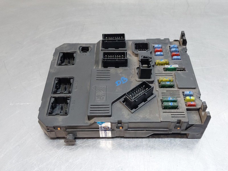 Recambio de caja reles / fusibles para peugeot 407 (6d_) 1.6 hdi 110 (6d9hzc, 6d9hyc) referencia OEM IAM 9655221180  