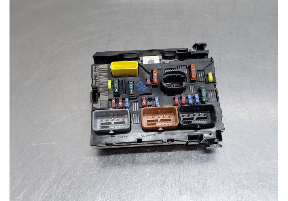 Recambio de caja reles / fusibles para citroën c3 i (fc_, fn_) 1.4 i referencia OEM IAM 9659741780  