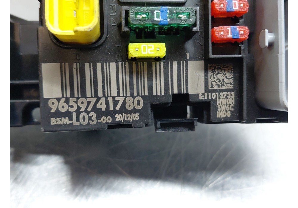 Recambio de caja reles / fusibles para citroën c3 i (fc_, fn_) 1.4 i referencia OEM IAM 9659741780  