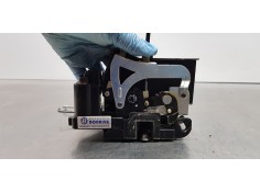 Recambio de cerradura puerta delantera izquierda para ssangyong rodius xdi limited referencia OEM IAM 7121021024   2