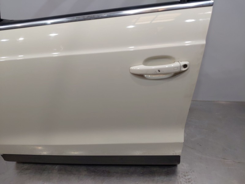 Recambio de puerta delantera izquierda para audi q3 (8ub, 8ug) 2.0 tdi referencia OEM IAM 8U0831051B  