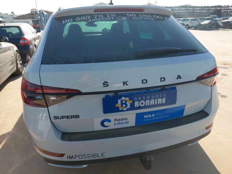 skoda superb iii station wagon (3v5) del año 2022