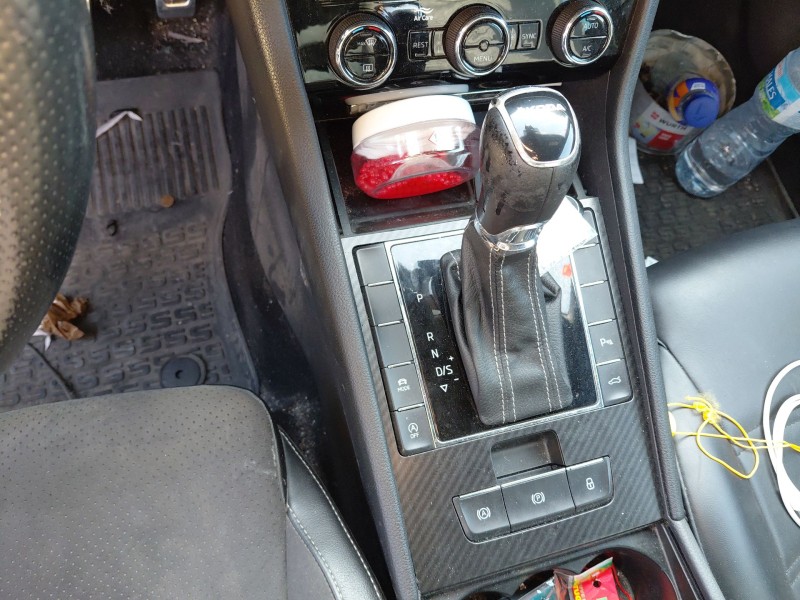 skoda superb iii station wagon (3v5) del año 2022