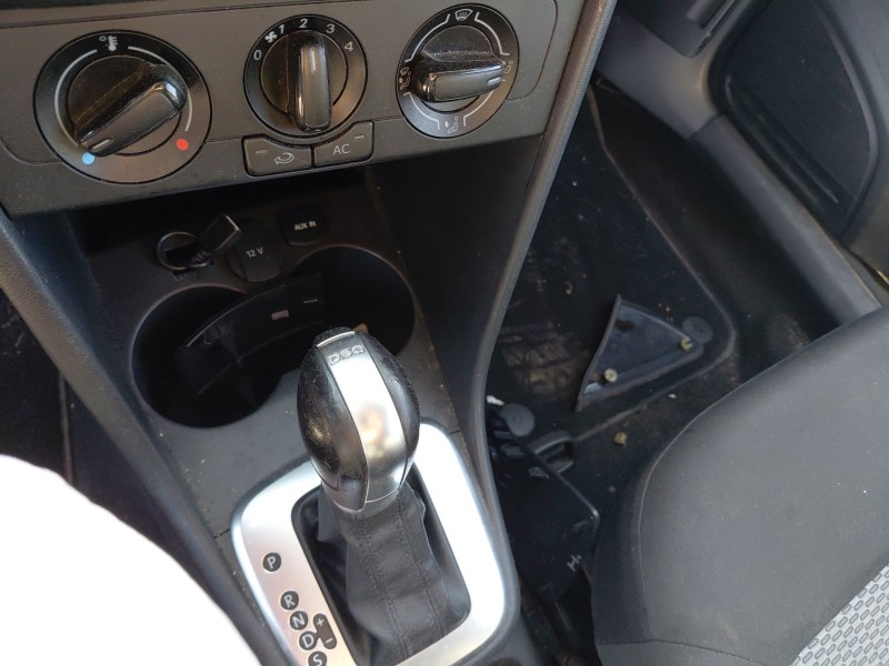 volkswagen polo v (6r1, 6c1) del año 2013