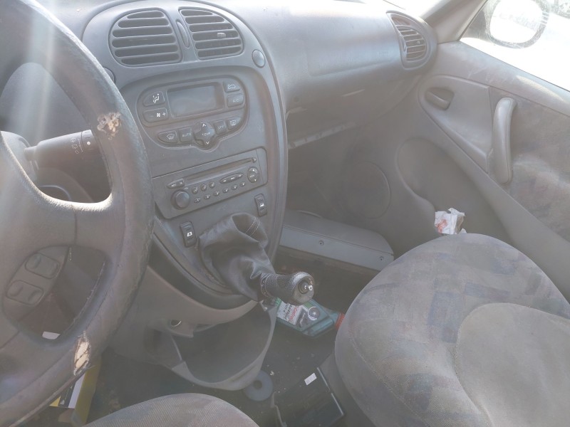 citroën xsara picasso (n68) del año 2001