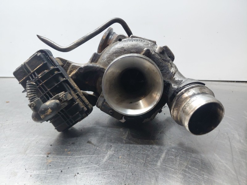 Recambio de turbocompresor para bmw serie 3 touring (f31) 318d sport line referencia OEM IAM 11658513641  