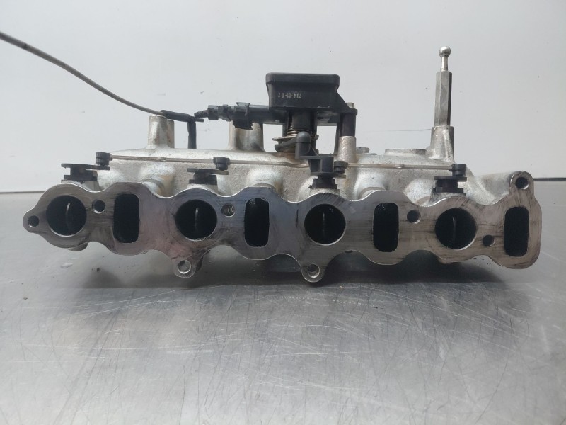 Recambio de colector admision para ssangyong rodius xdi referencia OEM IAM   