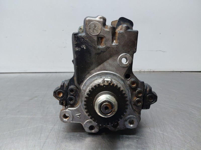 Recambio de bomba inyeccion para ssangyong rodius xdi referencia OEM IAM   