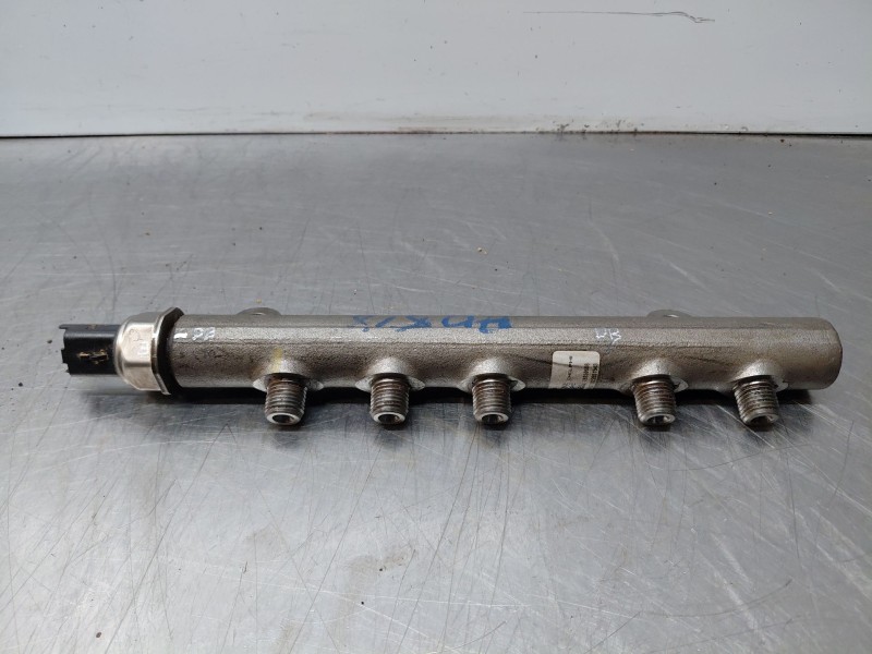 Recambio de rampa inyectora para ssangyong rodius xdi referencia OEM IAM   