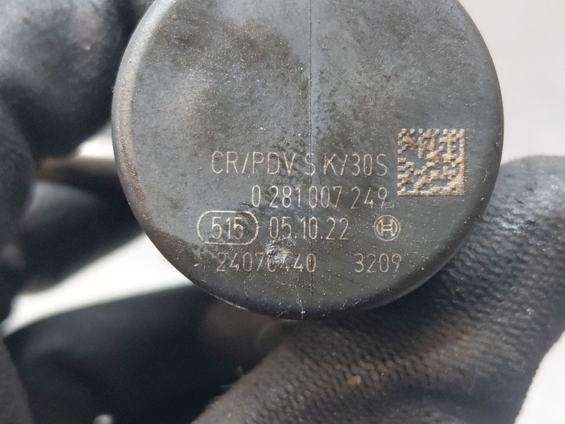 Recambio de rampa inyectora para nissan primastar cerrada referencia OEM IAM 175219059R 0281007249 