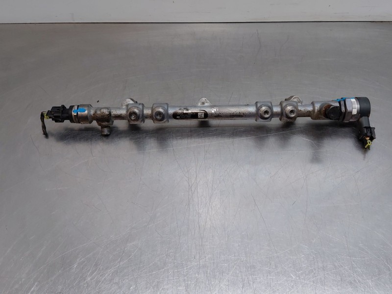Recambio de rampa inyectora para hyundai ix35 style awd referencia OEM IAM 314002F000 0445214211 