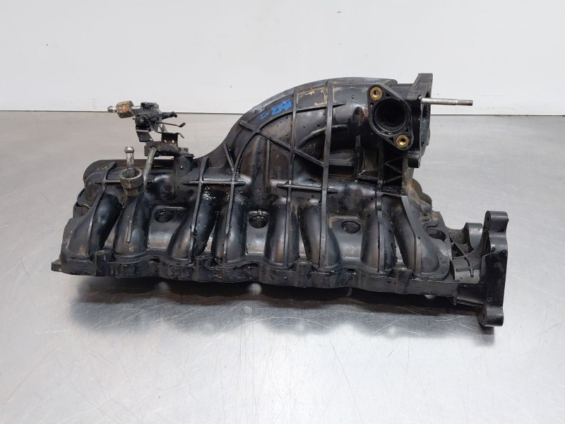 Recambio de colector admision para hyundai ix35 style awd referencia OEM IAM 283102F010  