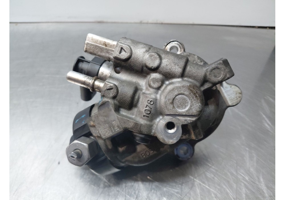 Recambio de bomba inyeccion para bmw serie 3 touring (f31) 318d sport line referencia OEM IAM 13518511626 0445010768 