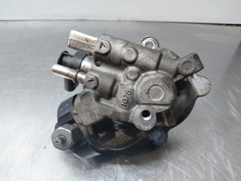 Recambio de bomba inyeccion para bmw serie 3 touring (f31) 318d sport line referencia OEM IAM 13518511626 0445010768 