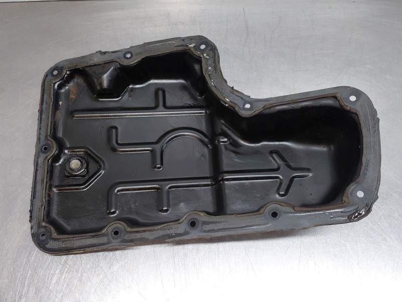 Recambio de carter para renault twingo iii (bcm_, bca_) 1.0 sce 70 (bcmb) referencia OEM IAM 111114077R  