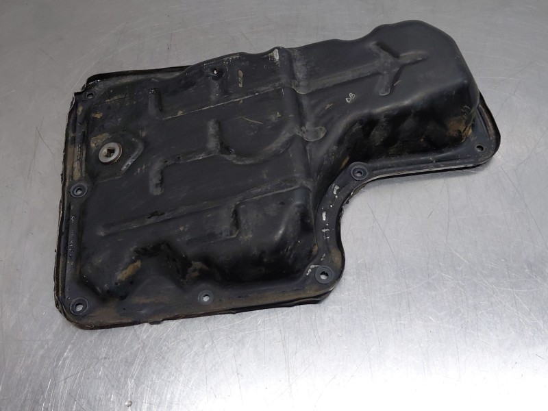 Recambio de carter para renault twingo iii (bcm_, bca_) 1.0 sce 70 (bcmb) referencia OEM IAM 111114077R  