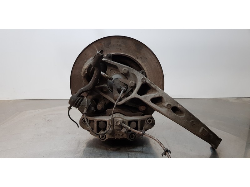 Recambio de mangueta delantera derecha para jaguar xf 3.0 v6 diesel s premium luxury referencia OEM IAM 8W833K185AB  