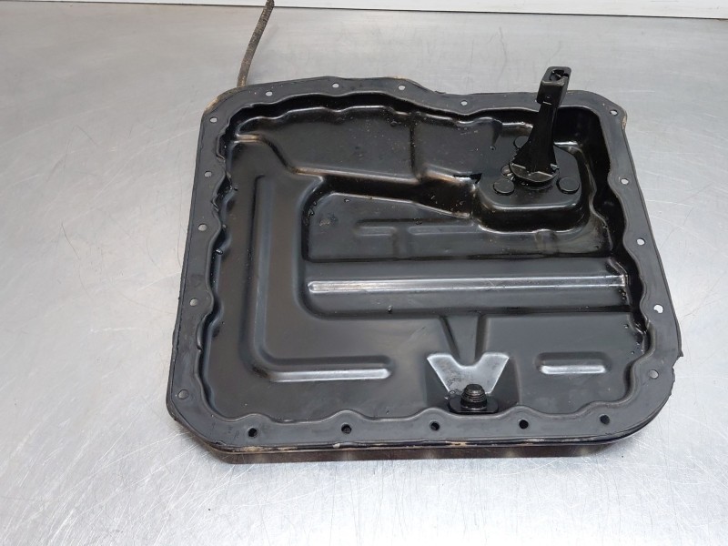 Recambio de carter para hyundai ix35 style awd referencia OEM IAM 215202F010  