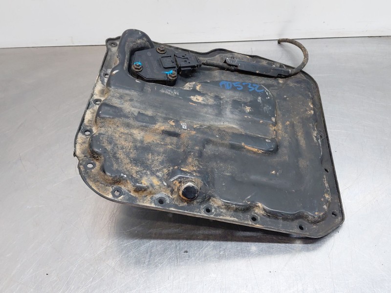 Recambio de carter para hyundai ix35 style awd referencia OEM IAM 215202F010  