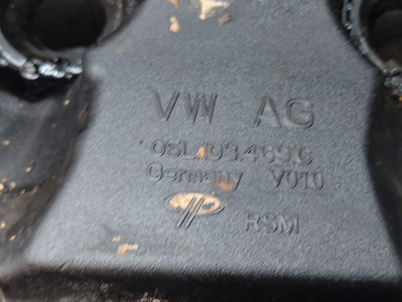 Recambio de tapa balancines para audi a6 berlina (4a2) 40 tdi basic referencia OEM IAM   