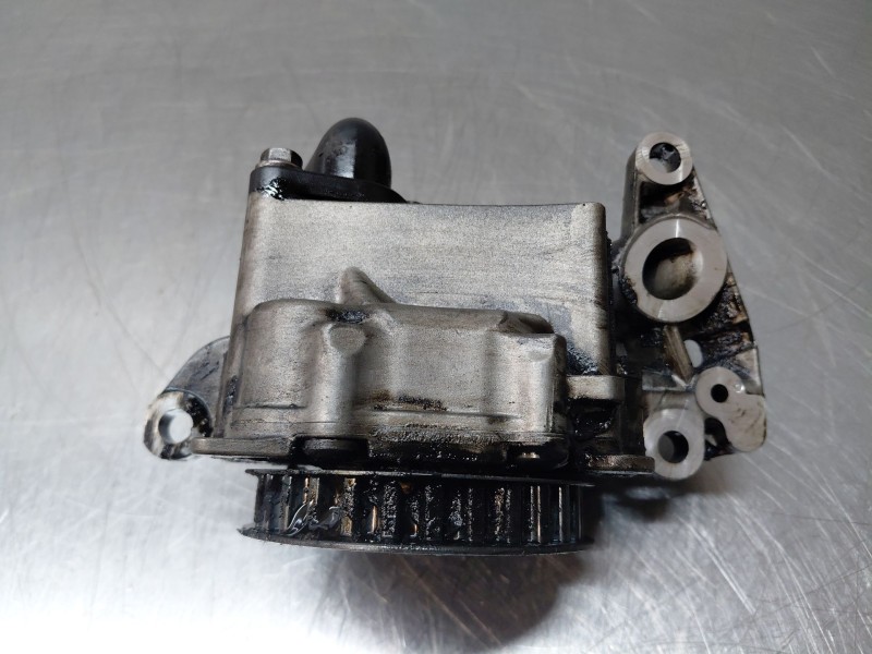 Recambio de bomba aceite para audi a6 berlina (4a2) 40 tdi basic referencia OEM IAM   