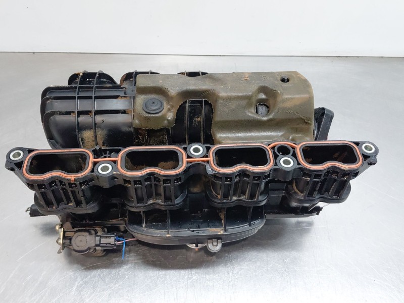 Recambio de colector admision para toyota rav4 hybrid 4x2 advance referencia OEM IAM 1712025020  