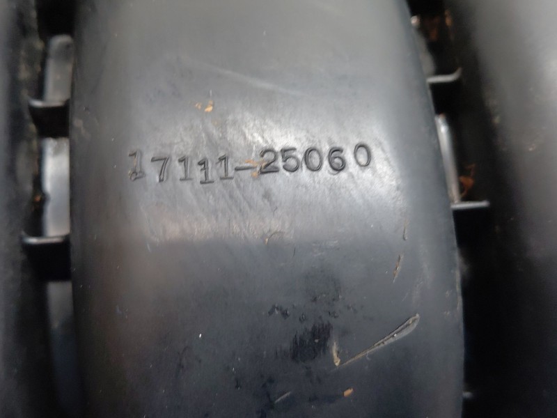 Recambio de colector admision para toyota rav4 hybrid 4x2 advance referencia OEM IAM 1712025020  
