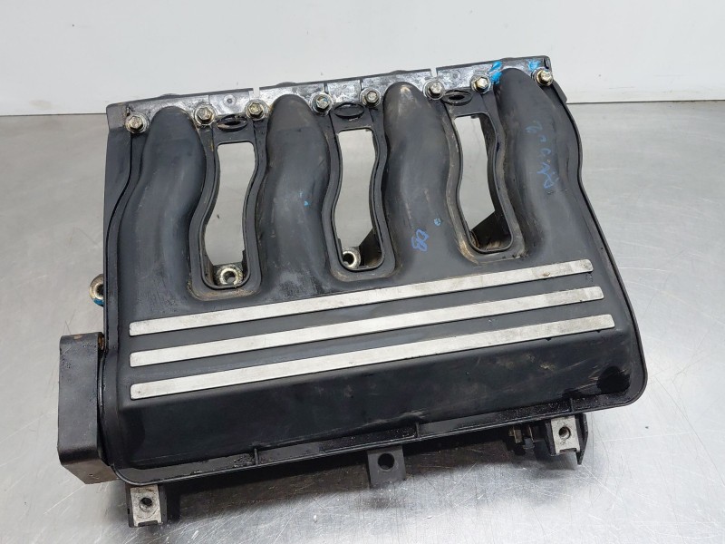 Recambio de colector admision para bmw serie 3 berlina (e46) 320d referencia OEM IAM 11612246942  