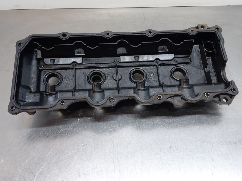 Recambio de tapa balancines para toyota hilux (kun) extra cab 4x4 referencia OEM IAM 1121030110  