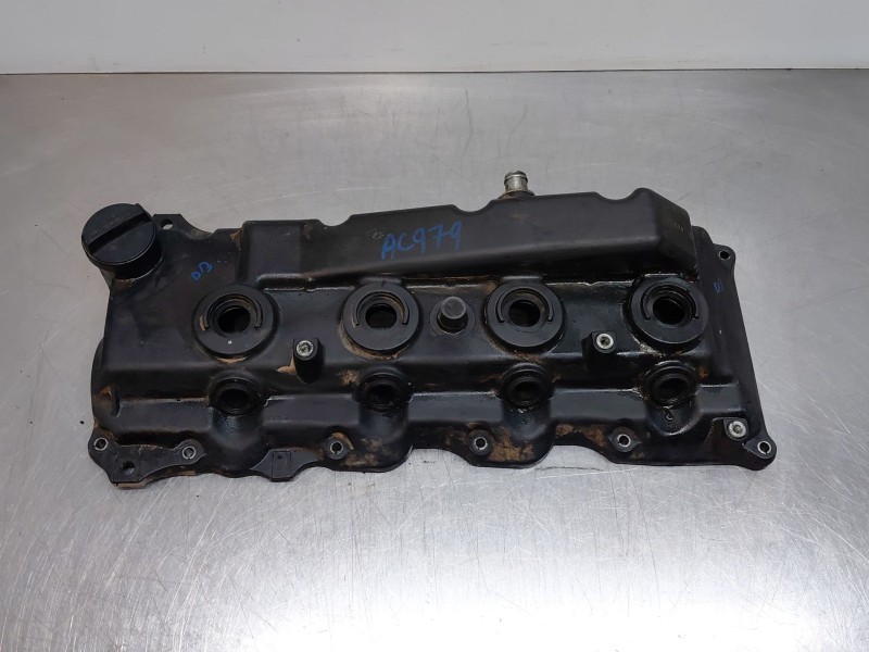 Recambio de tapa balancines para toyota hilux (kun) extra cab 4x4 referencia OEM IAM 1121030110  