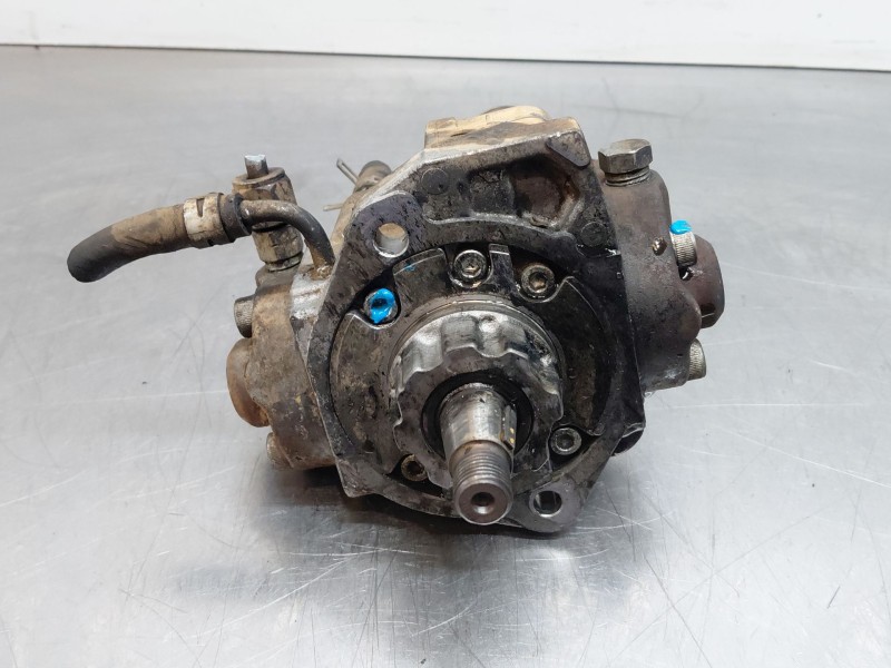 Recambio de bomba inyeccion para toyota hilux (kun) extra cab 4x4 referencia OEM IAM 2210030040  
