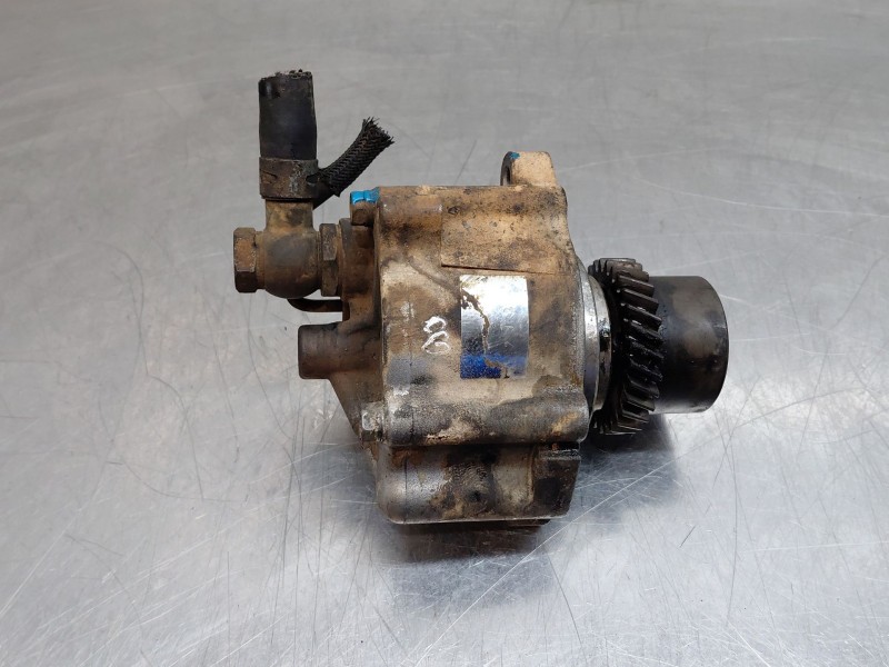 Recambio de depresor freno / bomba vacio para toyota hilux (kun) extra cab 4x4 referencia OEM IAM 293000L010  