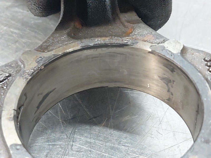 Recambio de biela para ssangyong rodius xdi referencia OEM IAM   