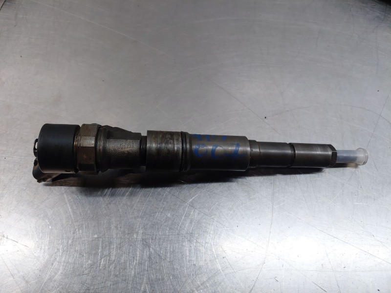 Recambio de inyector para bmw serie 3 touring (e46) 330d referencia OEM IAM 13537785573 0445110047 