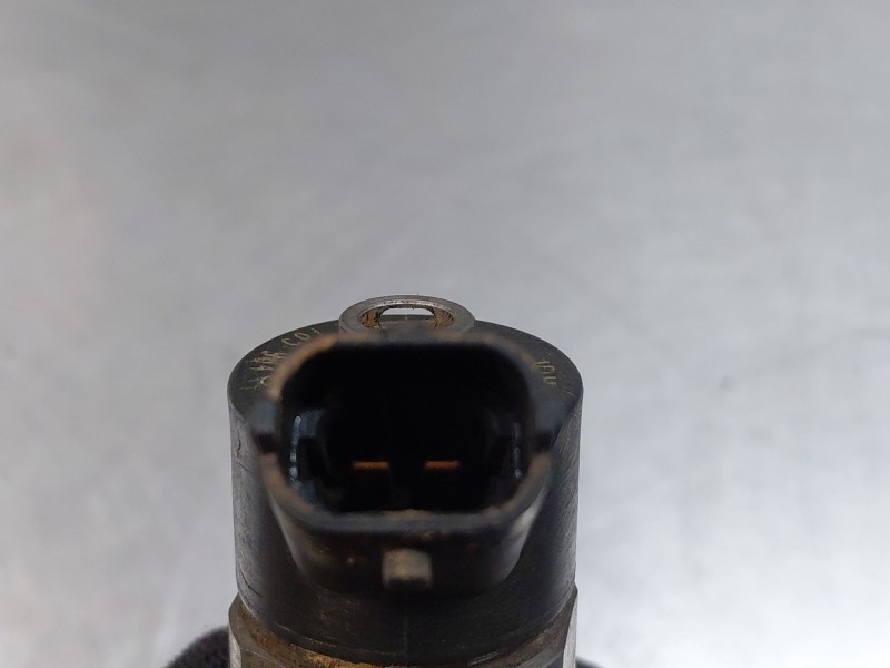 Recambio de inyector para bmw serie 3 touring (e46) 330d referencia OEM IAM 13537785573 0445110047 