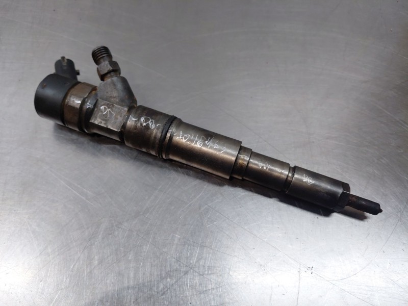 Recambio de inyector para bmw serie 3 touring (e46) 330d referencia OEM IAM 13537785573 0445110047 