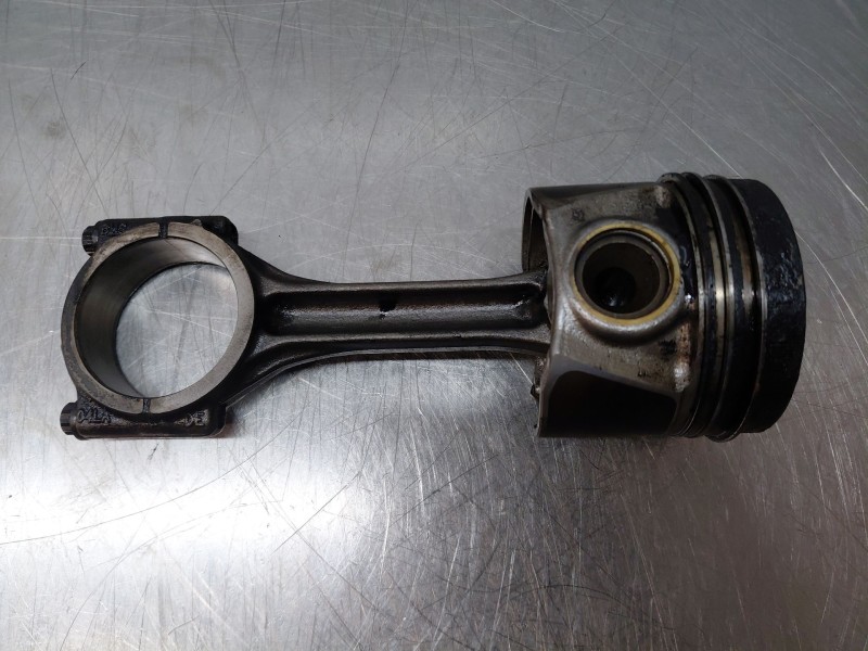 Recambio de biela para audi a6 berlina (4a2) 40 tdi basic referencia OEM IAM   
