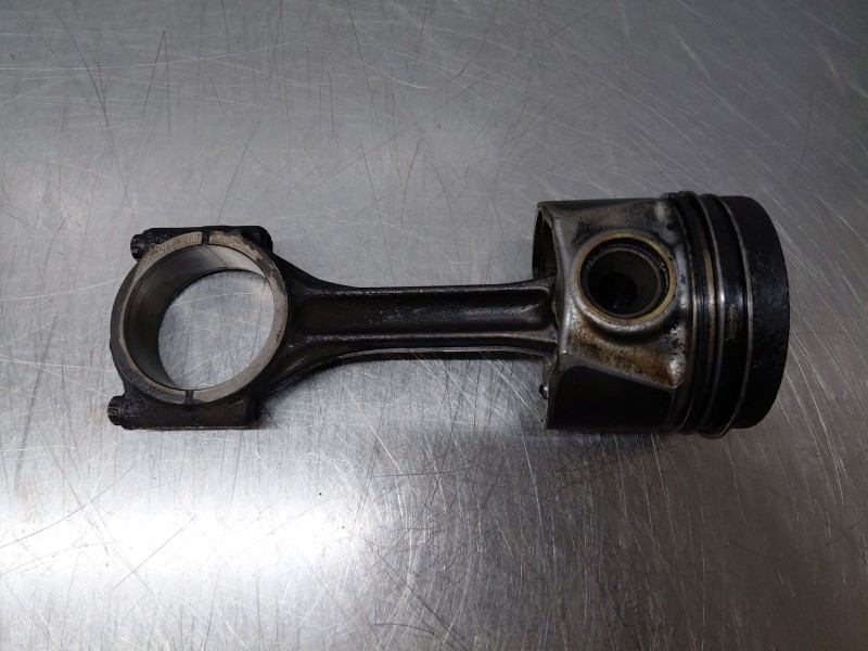 Recambio de biela para audi a6 berlina (4a2) 40 tdi basic referencia OEM IAM   