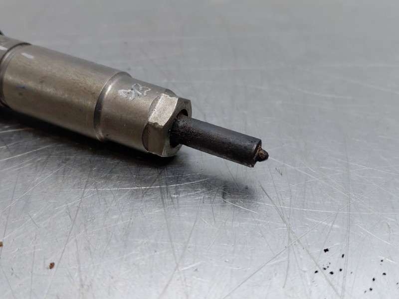 Recambio de inyector para bmw x5 (e70) 3.0d referencia OEM IAM   