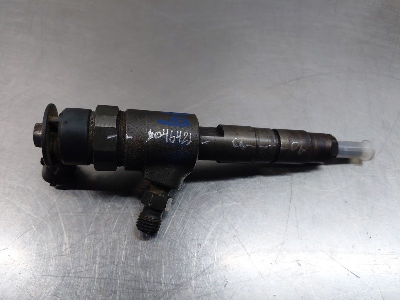 Recambio de inyector para ford ecosport trend referencia OEM IAM 0445110489  