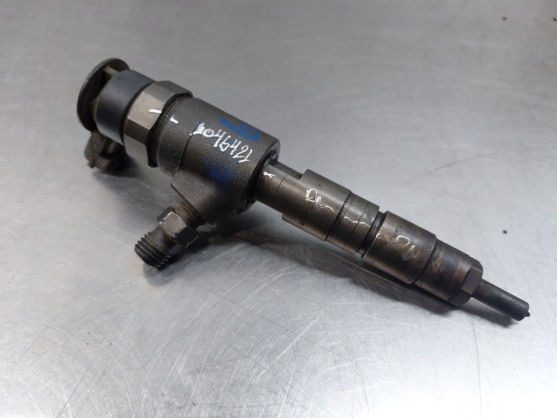 Recambio de inyector para ford ecosport trend referencia OEM IAM 0445110489  