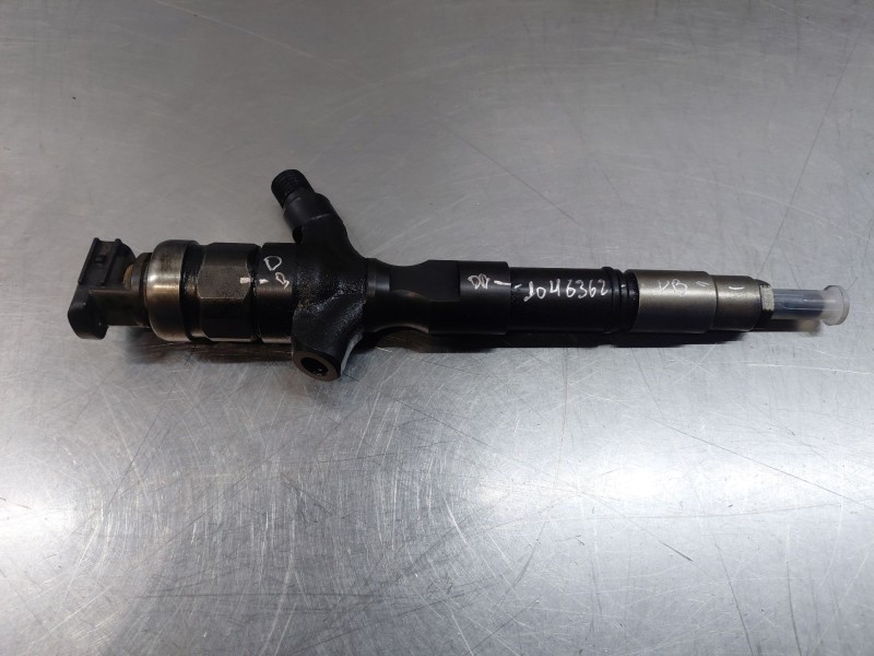 Recambio de inyector para toyota hilux (kun) extra cab 4x4 referencia OEM IAM 2367039145  