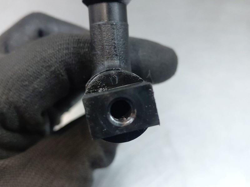 Recambio de inyector para mazda premacy (cp) td active referencia OEM IAM RF4F13H50  