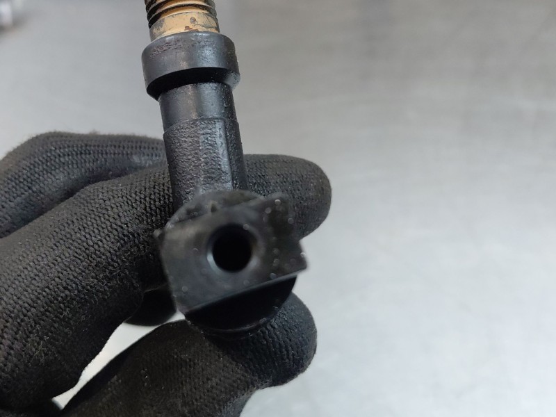 Recambio de inyector para mazda premacy (cp) td active referencia OEM IAM RF4F13H50  