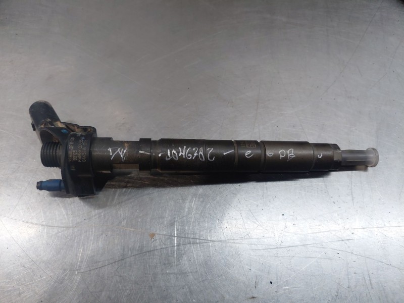Recambio de inyector para hyundai ix35 style awd referencia OEM IAM 338002F000  