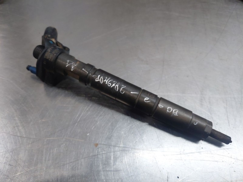 Recambio de inyector para hyundai ix35 style awd referencia OEM IAM 338002F000  
